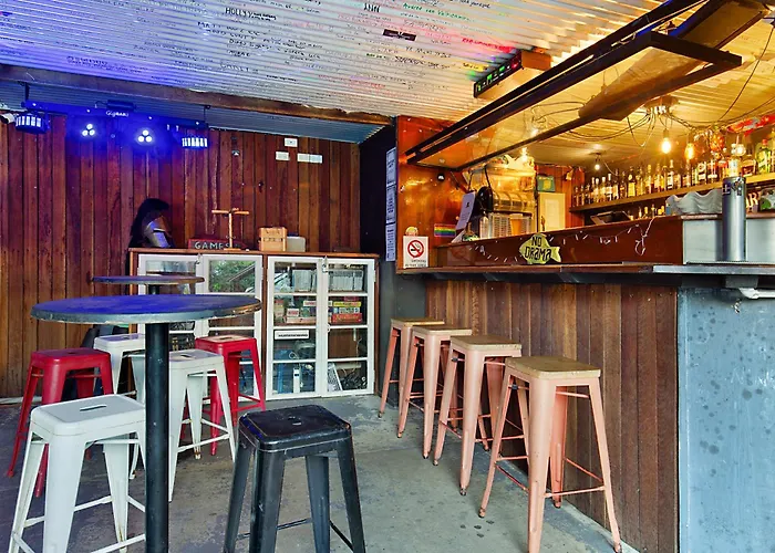 Gladstone Backpackers